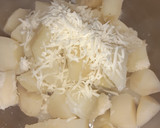 Foto del paso 1 de la receta: Tortilla pequeña 🥔 con patatas
