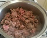 A picture of step 3 of Steak n onion Pie.