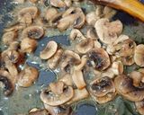 Foto del paso 2 de la receta: Tallarines con champiñones salteados