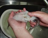 A picture of step 1 of How to Prepare Squid.