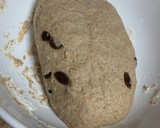 Foto del paso 4 de la receta: Pan de pasas y harina de espelta muy fácil!