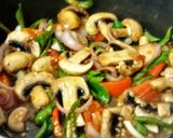 A picture of step 2 of Spicy hot fried Crab & Prawns in mushrooms.