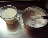 A picture of step 1 of Panna Cotta in 5 minutes.