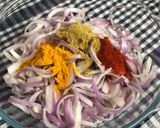 A picture of step 2 of Onion Pakoda.