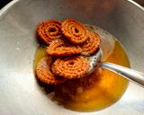 A picture of step 3 of Rice - Wheat Flour Chakri.