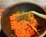 รูปขั้นตอนการทำที่ 7 ของ ข้าวผัดต้มยำกุ้ง ไข่ดาว