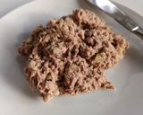 Foto del paso 4 de la receta: Dip de atún con mayonesa y pepinillos