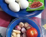 Foto langkah ke 1 dari resep Telur Masak Habang kilat.