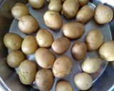 ભૂંગળા બટાકા (Bhungla Bataka Recipe In Gujarati) રેસીપી સ્ટેપ1ફોટો