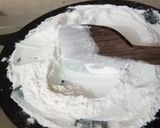 A picture of step 1 of Pathiri | Ari Pathiri.