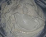 A picture of step 1 of Cheesecake Spinners.