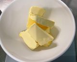 Une image de l'étape 3 de Gâteau renversé aux cerises et caramel.