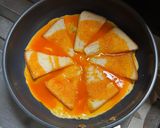 Foto langkah ke 3 dari resep Pizza Roti Teflon.