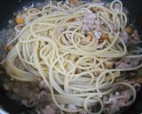 A picture of step 6 of Pork and Grated Daikon Radish Pasta.