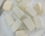 A picture of step 1 of Paneer satay stick restaurant style.