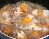 A picture of step 7 of Stewed Chicken, Daikon Radish, Carrots, and Konnyaku (Chikuzen-ni Style).