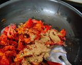A picture of step 3 of Makhani macaroni.