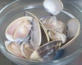 A picture of step 4 of For Doll Festival: Clam Clear Broth Soup.