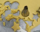 Foto langkah ke 4 dari resep Icing Sugar Cookies.