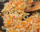 A picture of step 3 of Fried rice with leftover duck.