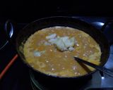 A picture of step 3 of Kuruma for Parotta.
