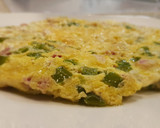 Foto del paso 5 de la receta: Frittata de pimiento, panceta y mozzarella