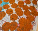 A picture of step 4 of Besan ka papad.