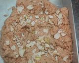 काजू  म्हैसूरपाक (kaju maysore pak recipe in marathi) रेसिपी स्टेप 3 फोटो 