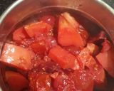 A picture of step 2 of Tomato beetroot soup.