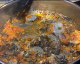 Foto del paso 4 de la receta: Arroz negro y navajas con mojo de cilantro