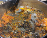 Foto del paso 4 de la receta: Arroz negro y navajas con mojo de cilantro