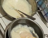 Foto langkah ke 3 dari resep Kuweni Mango Cheesecake.
