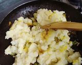 A picture of step 2 of Vegetables bread chop.