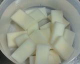 A picture of step 3 of Easy Abekawa Mochi.