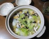 A picture of step 5 of Salted Mackerel and Chinese Cabbage Hot Pot.