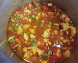 A picture of step 5 of Restaurant Style Paav Bhaaji in cooker.