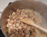 Foto del paso 3 de la receta: Cerdo salsa champiñones