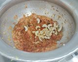 A picture of step 8 of Shahi Matar Makhana.