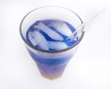 Foto langkah ke 4 dari resep Changing color drink.