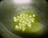 Foto del paso 2 de la receta: Brócoli y coles de Bruselas en wok
