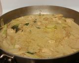 A picture of step 4 of Thai Chicken Curry.