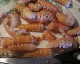 A picture of step 1 of Spaghetti chitarra al sugo di scampi.