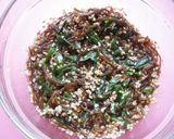 A picture of step 4 of Umami-Rich Mozuku Seaweed and Bean Sprout Namul.
