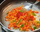 A picture of step 3 of Masala macaroni.