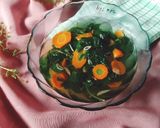 Foto langkah ke 5 dari resep Bening Wortel Bayam Brazil.