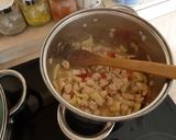 Borsós disznópörkölt nokedlivel recept fázis 2 fotója