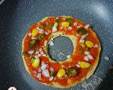 A picture of step 2 of Roti Pizza.