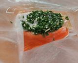 Foto del paso 2 de la receta: Salmon marinado con limón y ajo
