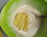 Foto langkah ke 2 dari resep Tape singkong goreng tepung.