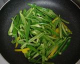 A picture of step 4 of My Mother's Chinjao Rosu with Green Pepper.
